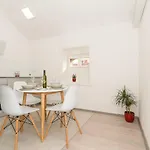 Apartman Loft At Republic Square *