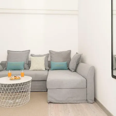 Loft At Republic Square *