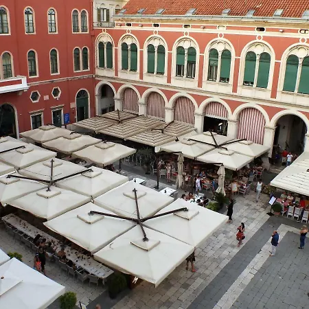 Lägenhet Loft At Republic Square *