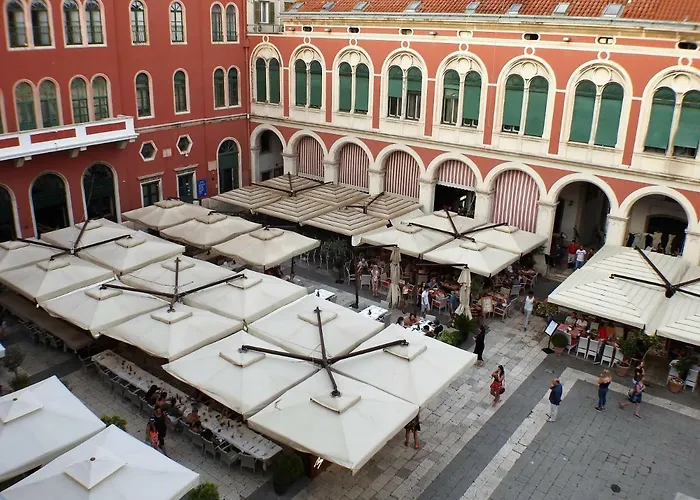 Apartman Loft At Republic Square *