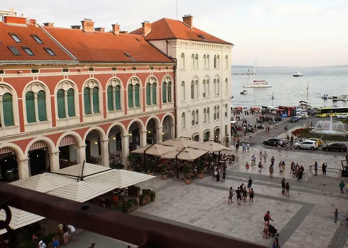 Loft At Republic Square ספליט